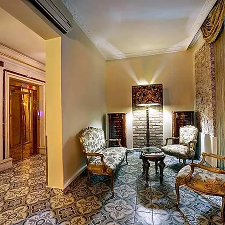 Ξενοδοχείο Fresia 3*