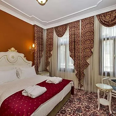 Ξενοδοχείο Fresia 3*